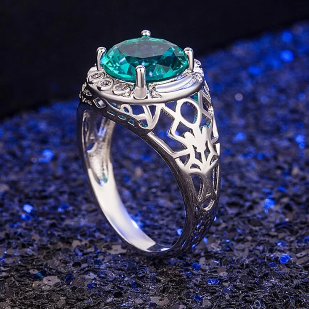 Classic 925 Green and Silver Ring with Intricate Metalwork Sz 10